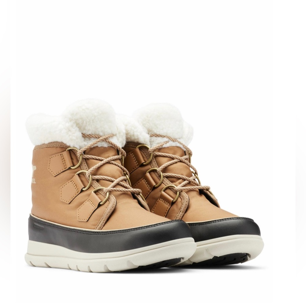 SOREL waterproof with faux collar boots